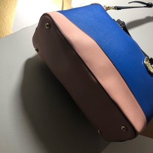 Blue and peach shoulder bag with strap